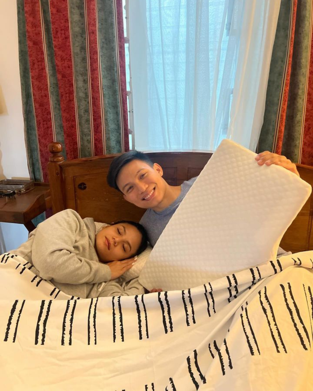 Wonder Pillow - Orthopedic Pain Free Pillow